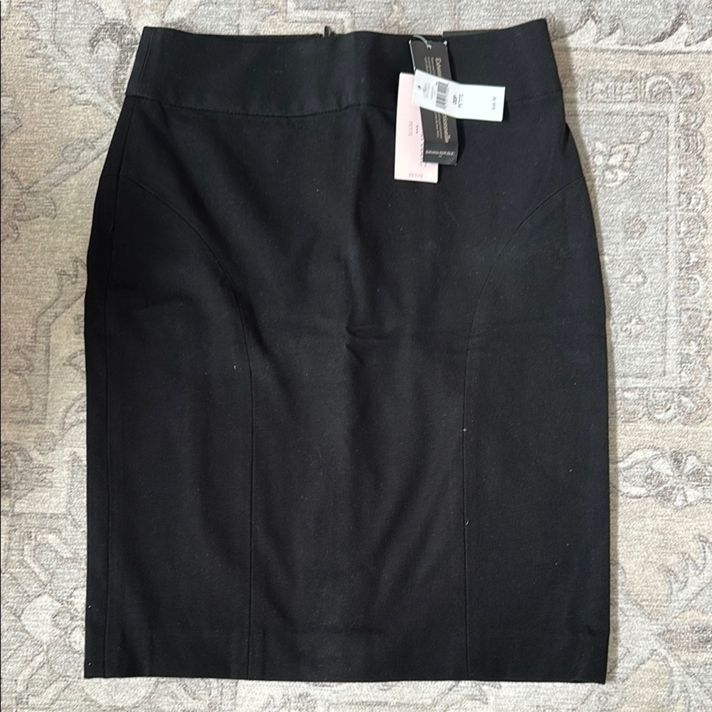 Elegant Black Pencil Skirt